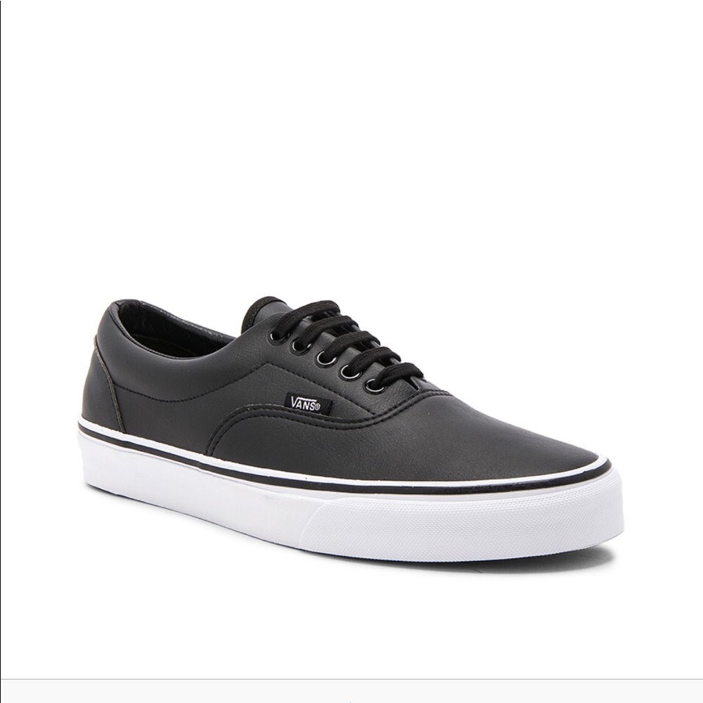 Awesome Van's Size 6